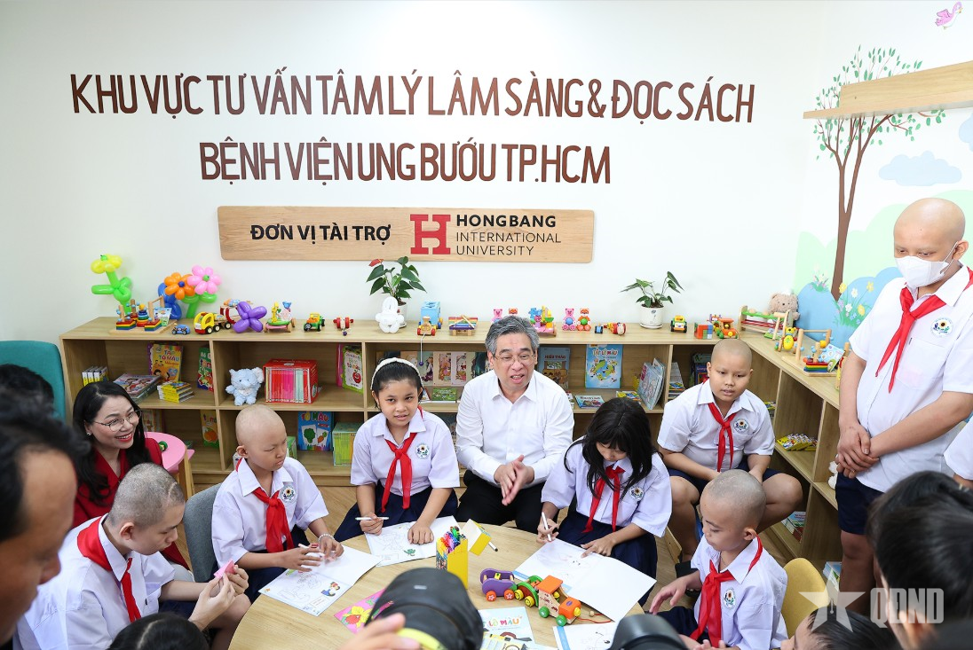 Lớp học tiếp sức bệnh nhi